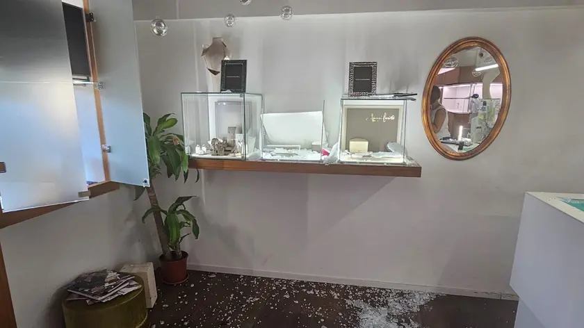 La gioielleria di Dolo razziata dai ladri