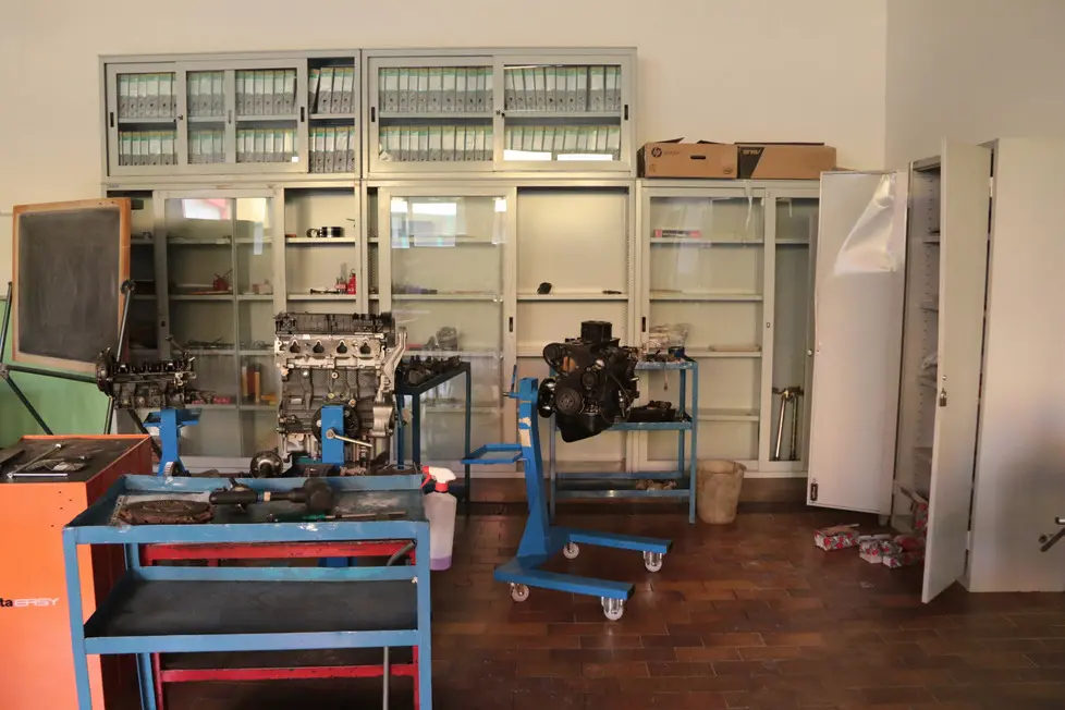 Foto Agenzia Candussi/Baschieri/ Via Asseggiano, Mestre/ Atti di vandalismo nella scuola Edison-Volta