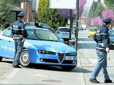 La Polizia è intervenuta per salvare un uomo dal suicidio (foto d'archivio)