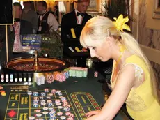 CASINO' DI VENEZIA A CA' VENDRAMIN CALERGI EUROPEAN DEALER CHAMPIONSHIP CAMPIONATO EUROPEO DEI CROUPIER..Nella foto Monika Arendarska (Polonia) - La roulette al casino'