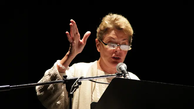 Teatro Toniolo affollato dagli studenti alla presentazione del libro 'Io ho visto' di Pier Vittorio Buffa nella foto l'attrice Pamela Villoresi