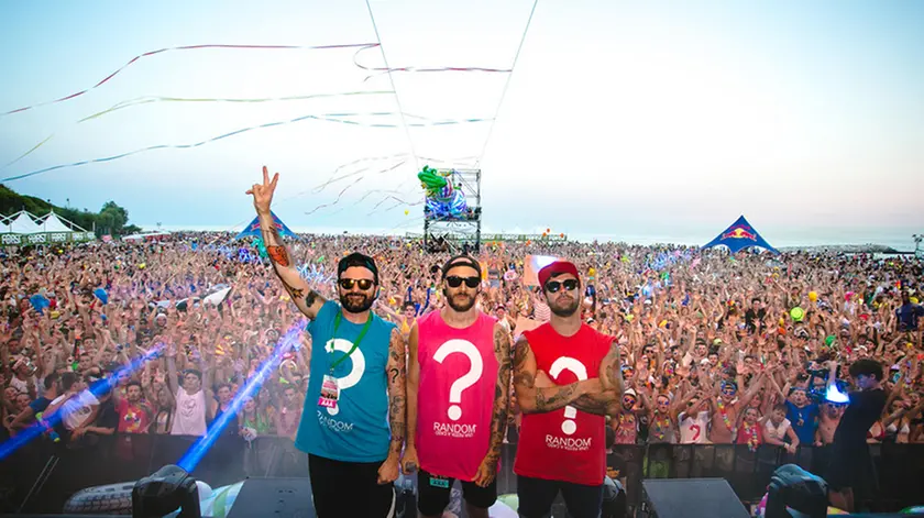 DE POLO - DINO TOMMASELLA - JESOLO LIDO- RANDOM AL FARO E RAGAZZI IN TRAVESTIMENTO