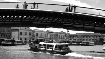 Il Ponte della Costituzione tra piazzale Roma e la Stazione a Venezia