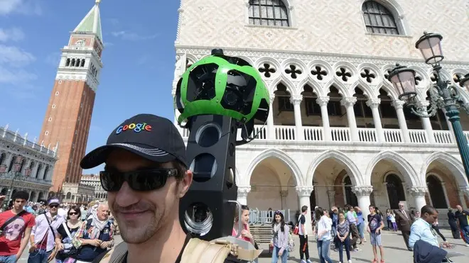 Interpress/M.Tagliapietra Venezia 16.04.2013.- Mappatura di Google Street. Piazza San Marco.