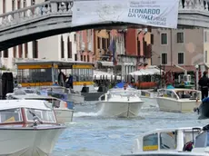 Interpress/Mazzega Vitucci Venezia, 18.09.2013.- Traffico in Canal Grande all'altezza della Stazione Ferroviaria.-