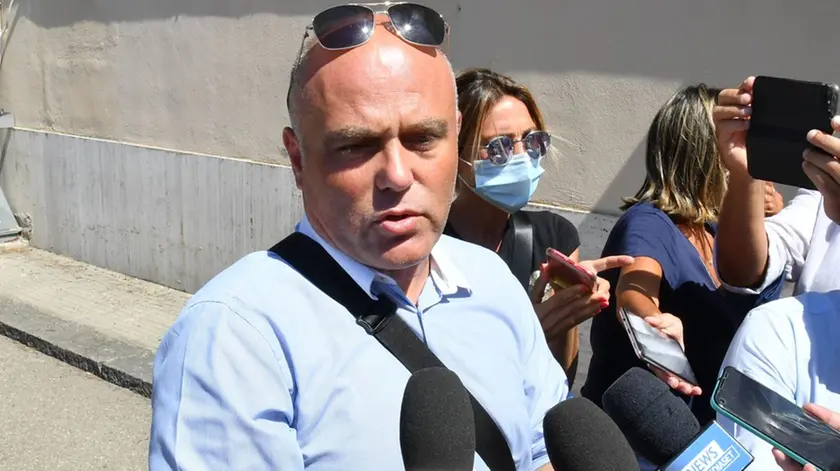 Il professor Stefano Vanin è un entomologo (cioè esperto d'insetti) forense