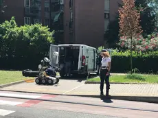 Artificieri in azione in viale San Marco per un allarme bomba (foto Candussi)