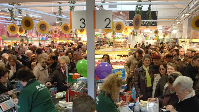 PELLICANI MESTRE 14/02/08 via Piave inaugurazione nuovo supermercato Ali © Bertolin M.