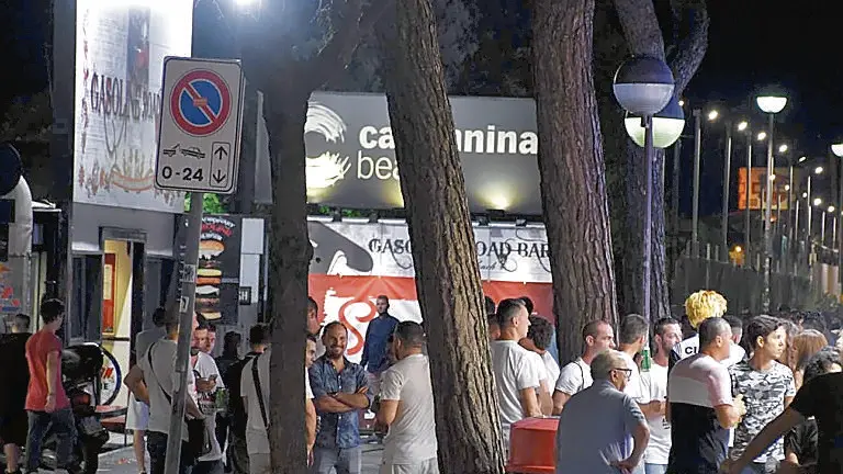 DE POLO - DINO TOMMASELLA - JESOLO -VITA NOTTURNA IN DISOCTECA E FORZE DELL'ORDINE