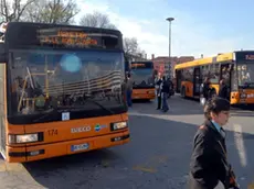 Venezia, 12.04.2006.- Con ordinanza C.P., chiuso il Canale della Scomenzera.- Approntato dall'ACTV un servizio navetta tra S.Marta e Piazzale Roma.- Nella foto la navetta a Piazzale Roma.- Interpress/Agostini