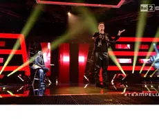 Tommaso Gregianin mercoledì sul palco di "The Voice"