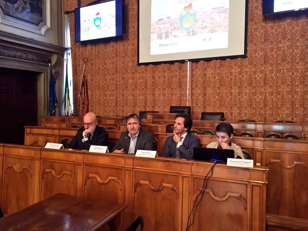 Francesco Caio, Luigi Brugnaro, Paolo Bettio e Alessandra Poggiani alla presentazione dei nuovi servizi