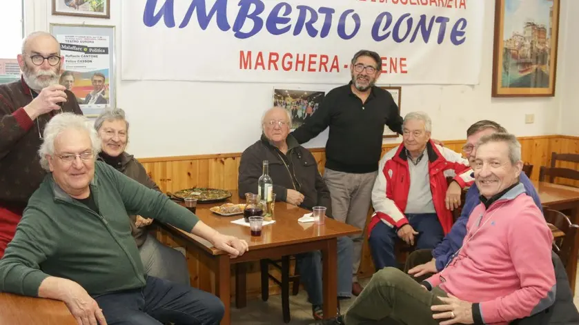 Foto Agenzia Candussi/ Furlan/ Marghera Catene, via Catene 80/ Partito Democratico circolo di Marghera