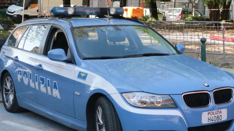 Foto Agenzia Candussi/ Mion/ Mestre, via Piave/ violenza al parchetto della stazione, interviene la polizia