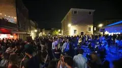La movida in campo Santa Margherita, a Dorsoduro