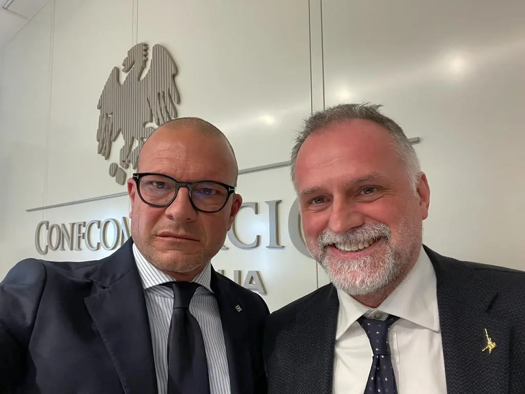 Alessandro Berton (a sinistra) con il ministro al Turismo Massimo Garavaglia