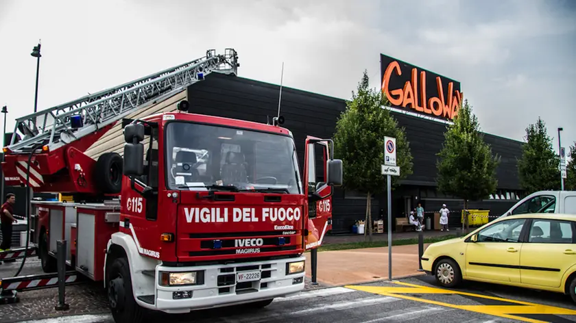 Incendio al ristorante Galloway di Mestre.