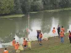 Lorenzo Porcile/Via Passo, Bojon / varo della barca fatta con materiali riciclati