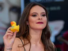 Francesca Michielin con la paperella simbolo di Piuma