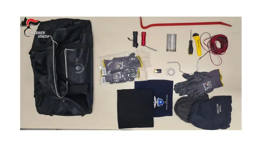 Il materiale sequestrato