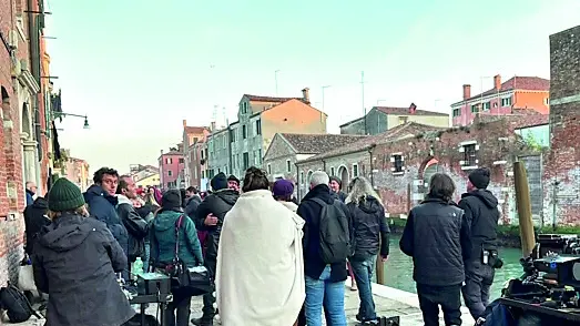 Le riprese di “Primavera” ieri a Sant’Alvise