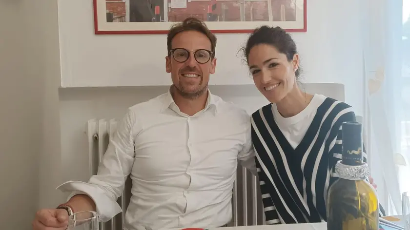 Stefano Sorino con la compagna Chiara