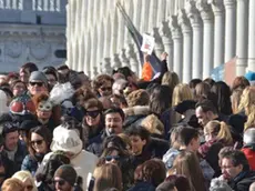 Interpress/Mazzega Venezia, 06.02.2016.- Carnevale di Venezia, San Marco pieno di gente