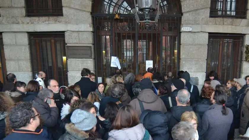 Interpress/M.Tagliapietra Venezia 10.12.2015.- Protesta dipendenti comunali davanti a Cà Farsetti.