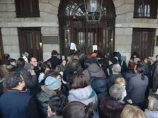 Interpress/M.Tagliapietra Venezia 10.12.2015.- Protesta dipendenti comunali davanti a Cà Farsetti.