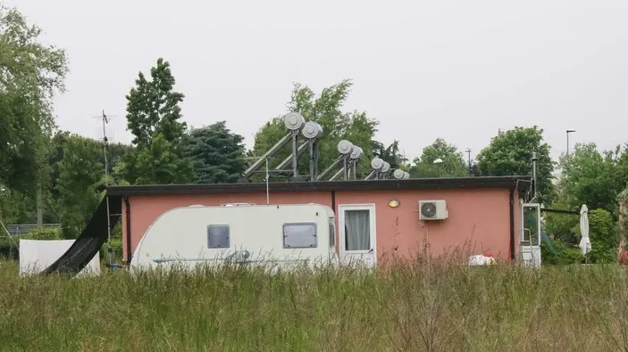 Foto Agenzia Candussi/ Morsego/ via del granoturco, Favaro Veneto/ sopralluogo al campo Sinti.