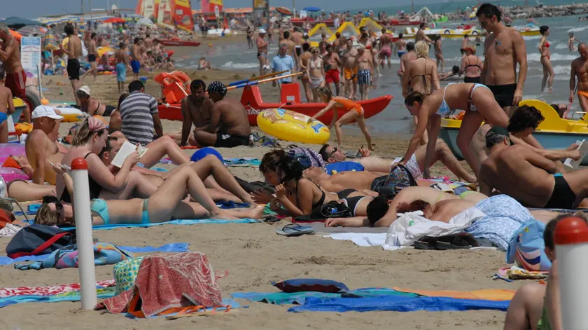 MORSEGO FGAVAGNIN BIBIONE SPIAGGIA DI LATO PIAZZALE ZENIT \