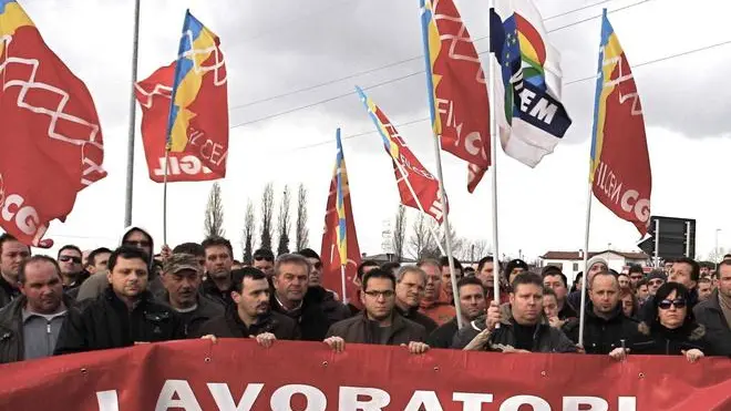 MANIFESTAZIONE PANSAC MANIFESTAZIONE PANSAC - Il recente sciopero dei lavoratori della Nuova Pansac sulla Romea