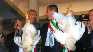 Lo scambio di capponi tra sindaci