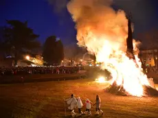 Il panevin a Noale (Foto Gimmy Sarraggiotto)