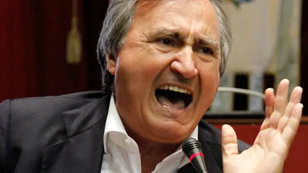 Agenzia Candussi, giornalista Furlan. Consiglio Comunale e protesta dei dipendenti del Comune, Via Palazzo Mestre.