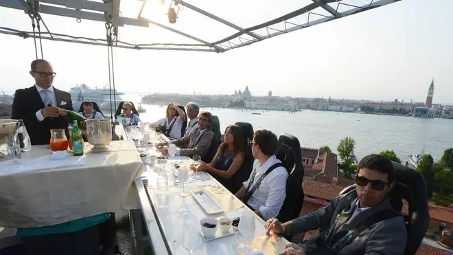 Interpress-M.Tagliapietra Venezia 18.06.2013.- Aperitivo a 50 metri d'altezza Hotel Cipriani.