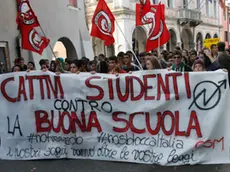 Agenzia Candussi. giornalista: Costa. Manifestazione studentesca