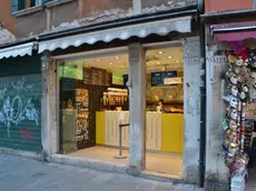 Interpress/Tagliapietra. 20.01.2017.- Strada Nuova, ex Carlon "negozio di patatine fritte"