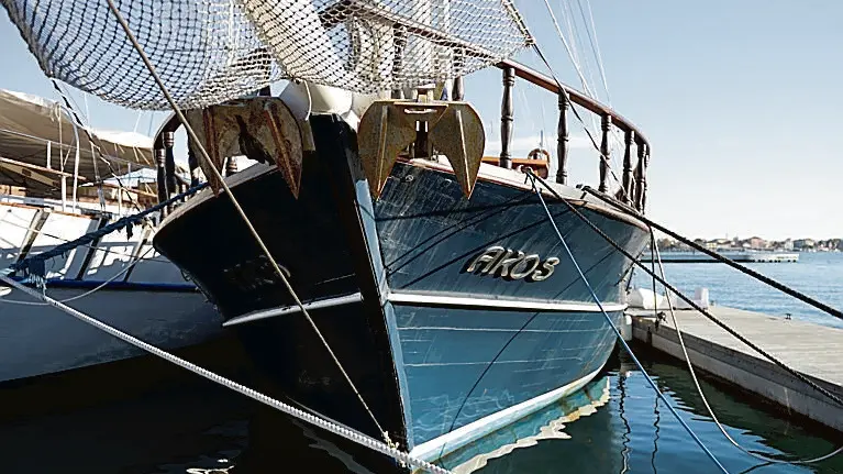Il caicco Akos, ormeggiato alla Giudecca