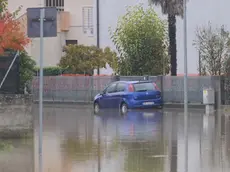 PORTOGRUARO - DINO TOMMASELLA - COLUCCI - ZONA VIA PALAZZINE VIA LOTTO - STRADE SCANTINATI E GARAGE ALLAGATI