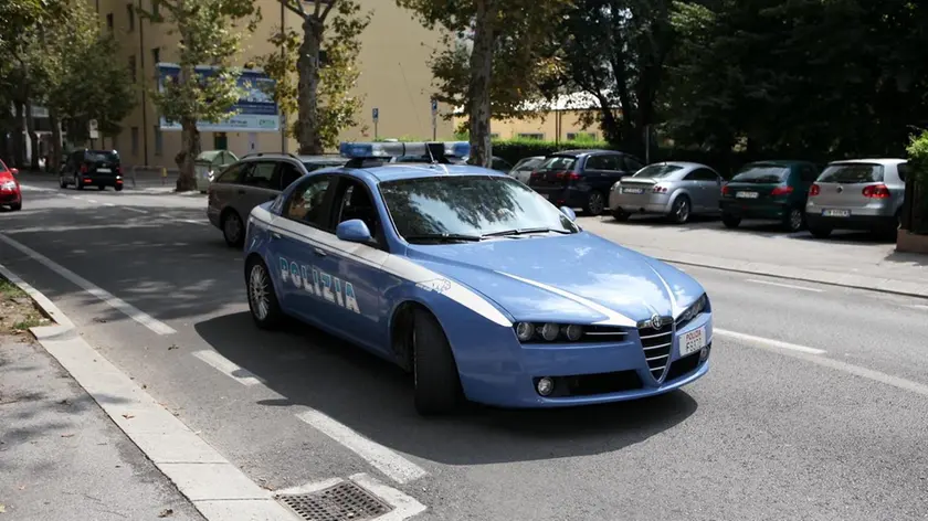 Controlli della polizia in zona