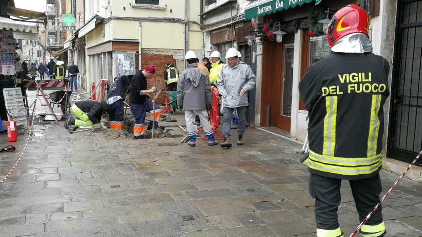 Fuga di gas al ponte delle Guglie