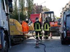 Traffico bloccato e intervento dei vigili del fuoco in via Trieste, Catene.