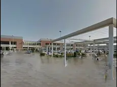 Il rendering del parcheggio dell'aeroporto allagato