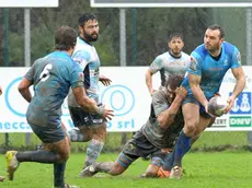 (CRUCCU) SAN DONA' DI PIAVE 02/02/2014 MATTEO BOEM RUGBY SANDONA' (MAGLIA AZZURRA) VS LAZIO RUGBY N¡12 IOVU BOGDAN DUMITRU (RUGBY SANDONA')