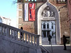 AGOSTINI VENEZIA 27.11.2008.- RESTAURATO IL PORTALE DELL'UNIVERSITA' DI CA' FOSCARI.- INTERPRESS