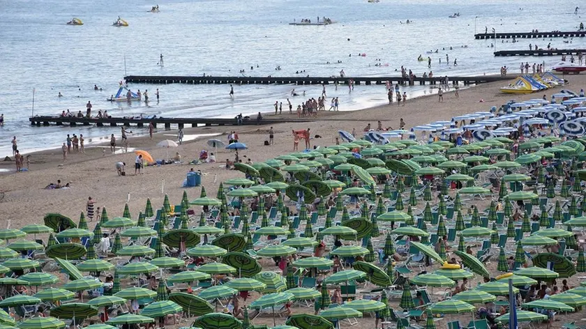 DE POLO - DINO TOMMASELLA- JESOLO LIDO - VEDUTE DELLA GENTE IN SPIAGGIA DA TERRA E DALL'ALTO