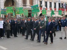 Gli Alpini veneziani durante una manifestazione in piazza Ferretto