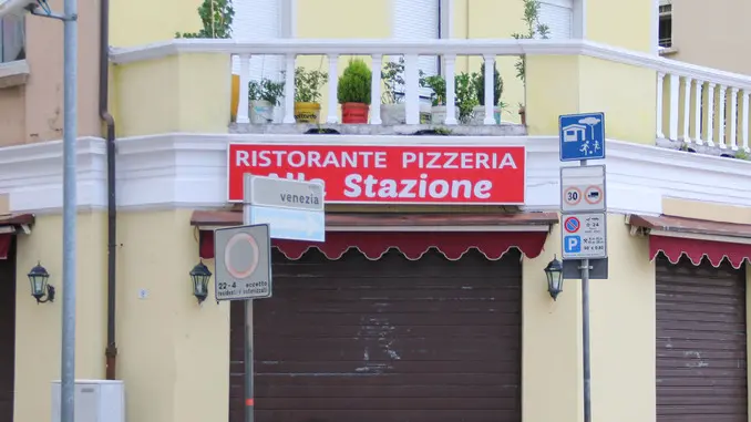 Foto Agenzia Candussi/ Artico/ Mestre, via Trento n.8/ Locale dove sorgerà il ristorante bengalese Dolcevita