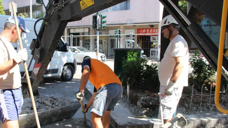 Lavori in via Carducci a Mestre per riqualificare l'arredo urbano